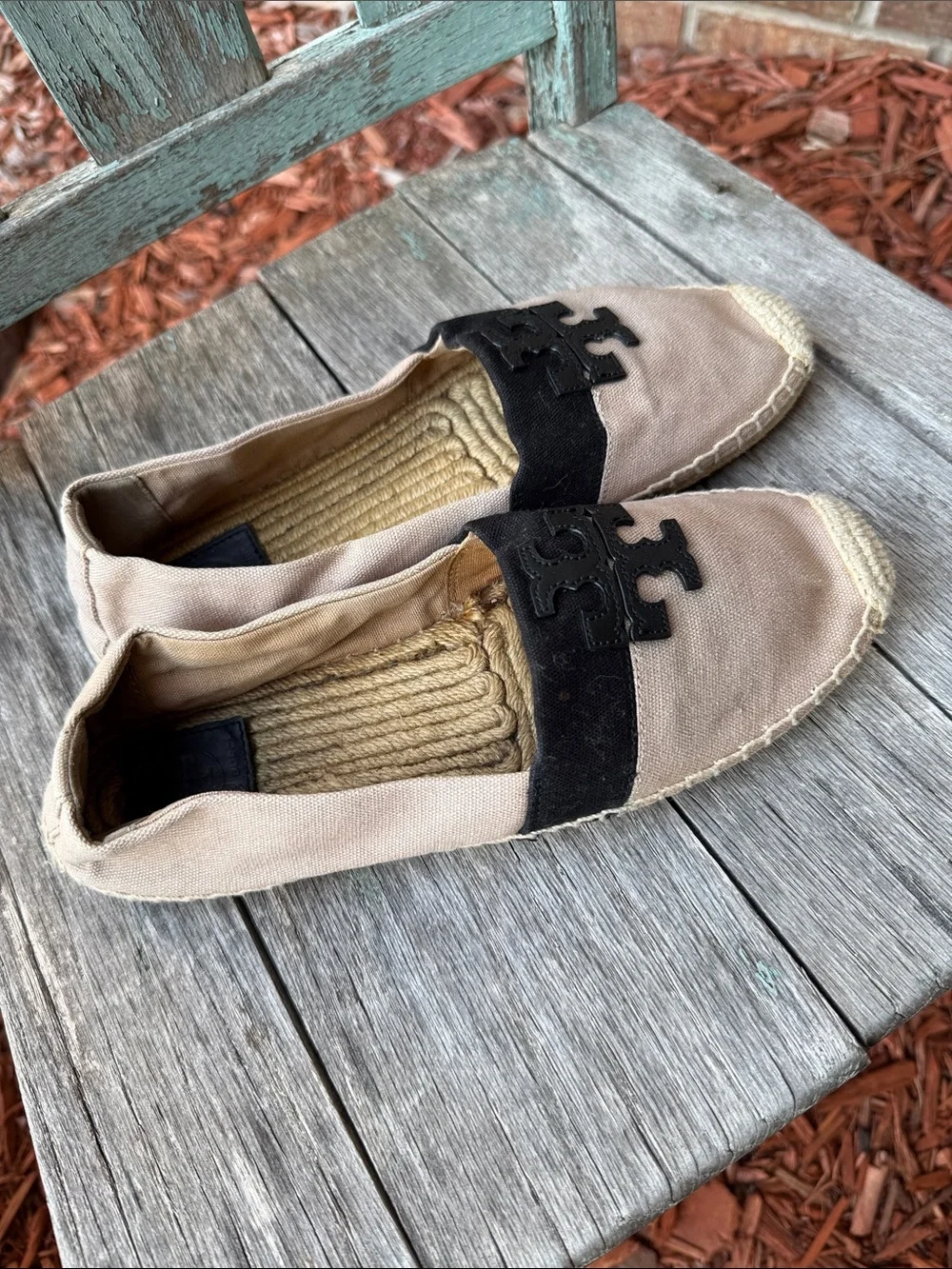 Tory Burch Ladies 9M Weston Beige Canvas Espadrilles with Black Logo Trim